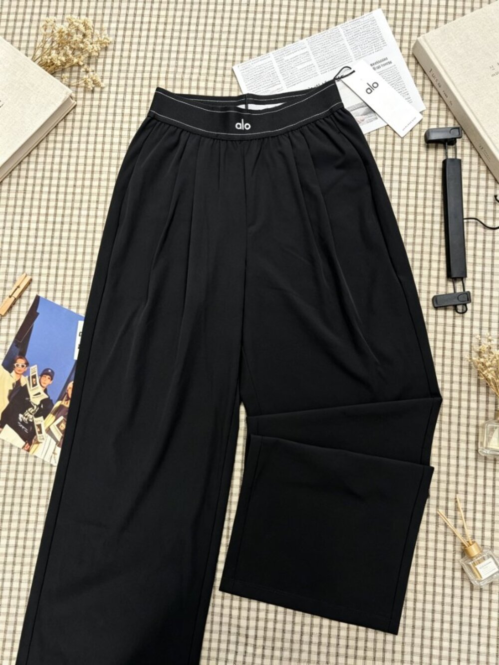 🏇NWT ALO Yoga Suit Up Trouser Black Wide Leg✨Regular 30" Inseam - Picture 3 of 9